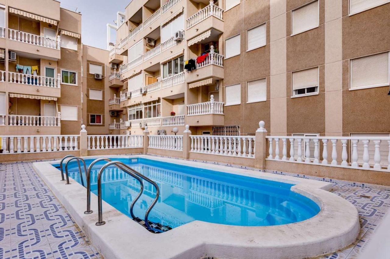 Сomfortable Apartament Caballero De Rodas Torrevieja Luaran gambar