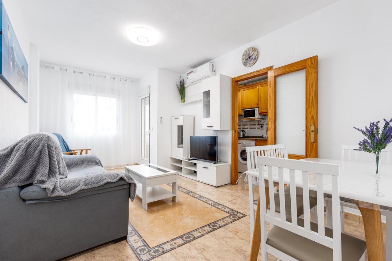 Сomfortable Apartament Caballero De Rodas Torrevieja Luaran gambar